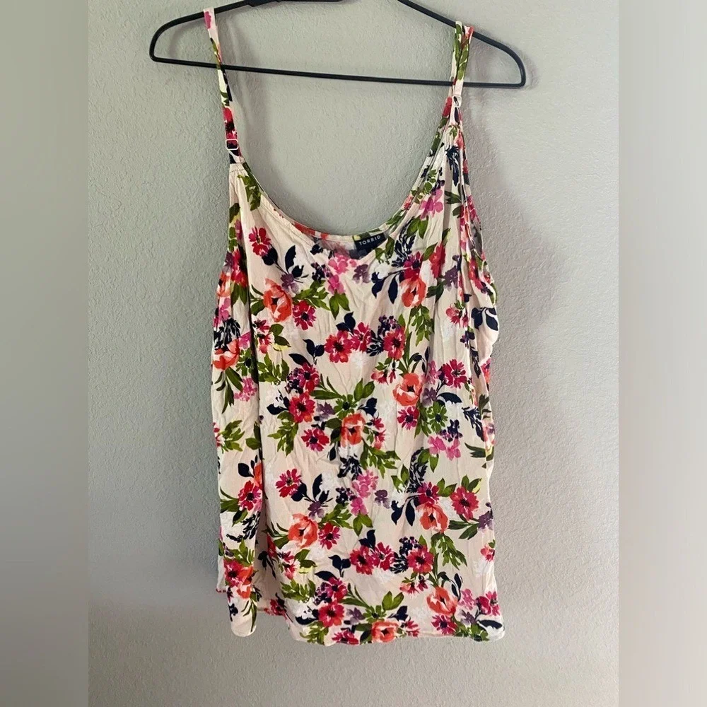 Torrid‎ Adjustable Floral Tank Top Summer Girly Flowy Coquette Date Night Brunch